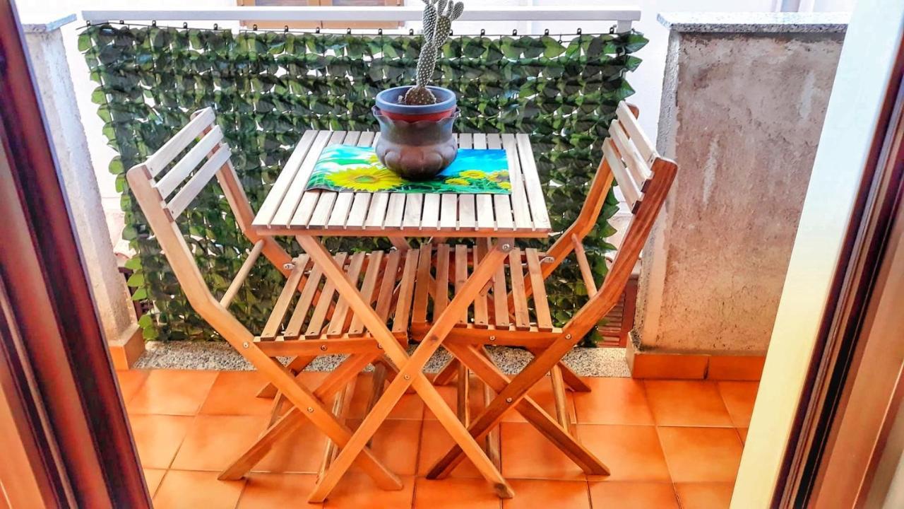 Casa Vacanza La Isla Bonita 이솔라델펨미네 외부 사진