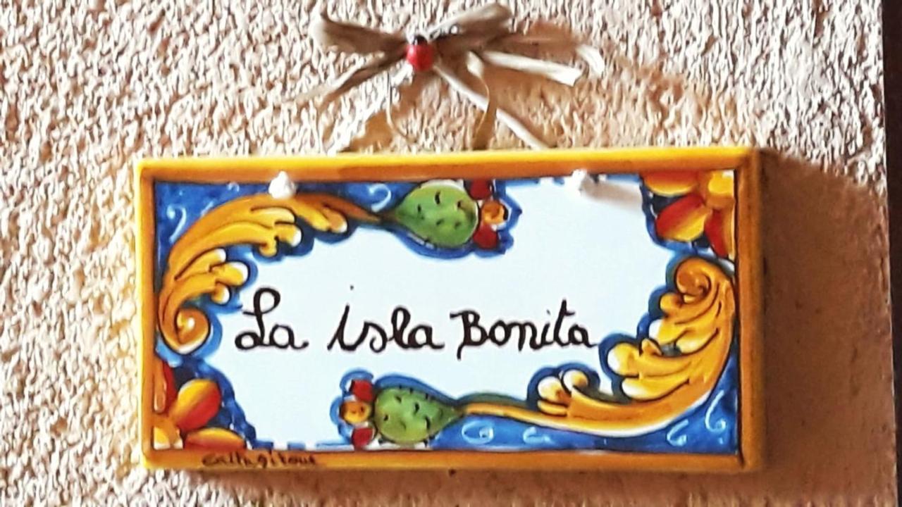 Casa Vacanza La Isla Bonita 이솔라델펨미네 외부 사진