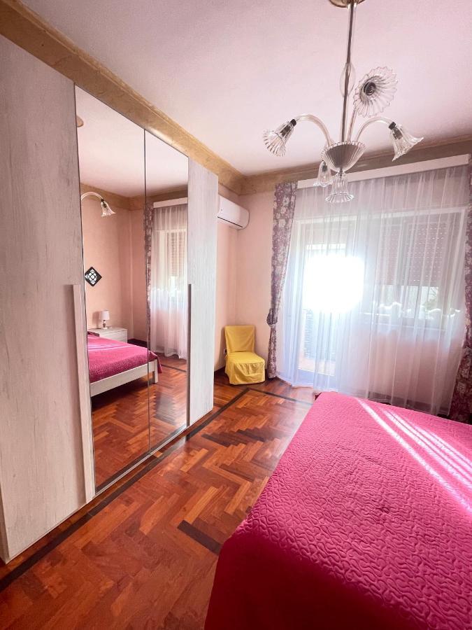 Casa Vacanza La Isla Bonita 이솔라델펨미네 외부 사진